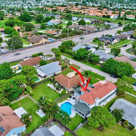 5 Bedroom Mansion With Pool And Non-Heated Jacuzzi Games In ボイントンビーチ エクステリア 写真