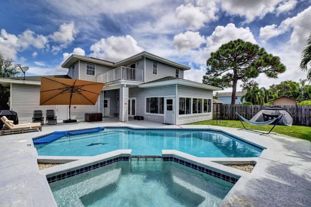 5 Bedroom Mansion With Pool And Non-Heated Jacuzzi Games In ボイントンビーチ エクステリア 写真